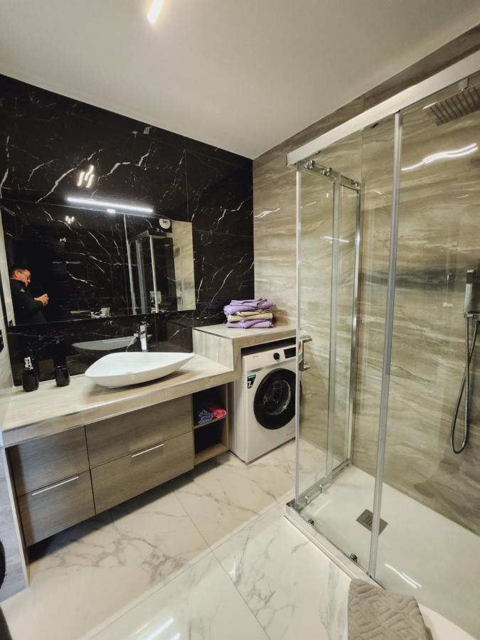 Exclusive Panoramic Sea View In Victoria Beach مينتون المظهر الخارجي الصورة