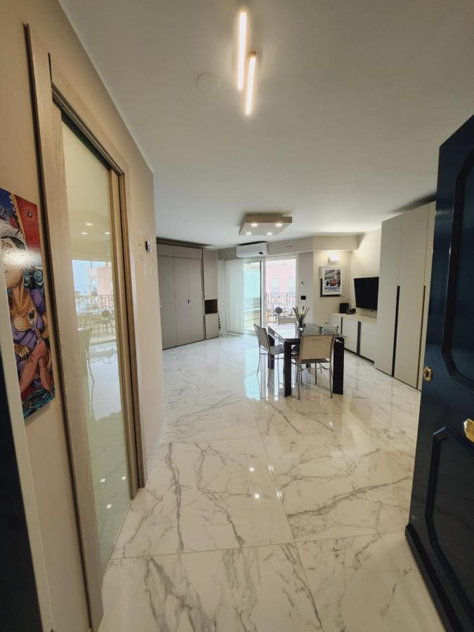 Exclusive Panoramic Sea View In Victoria Beach مينتون المظهر الخارجي الصورة