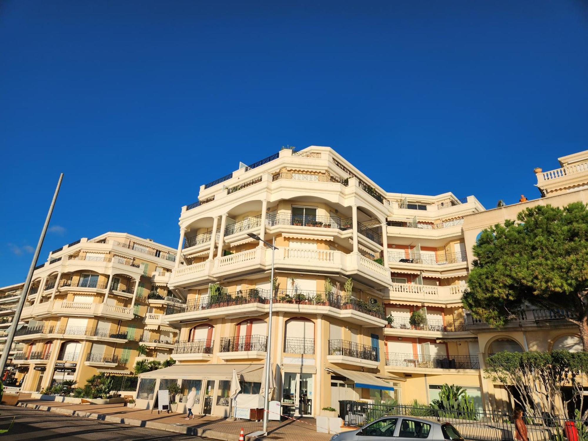 Exclusive Panoramic Sea View In Victoria Beach مينتون المظهر الخارجي الصورة